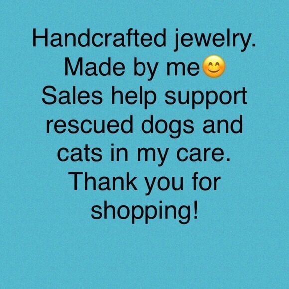 Handcrafted: mother of Pearl shells, glass - Picture 4 of 4